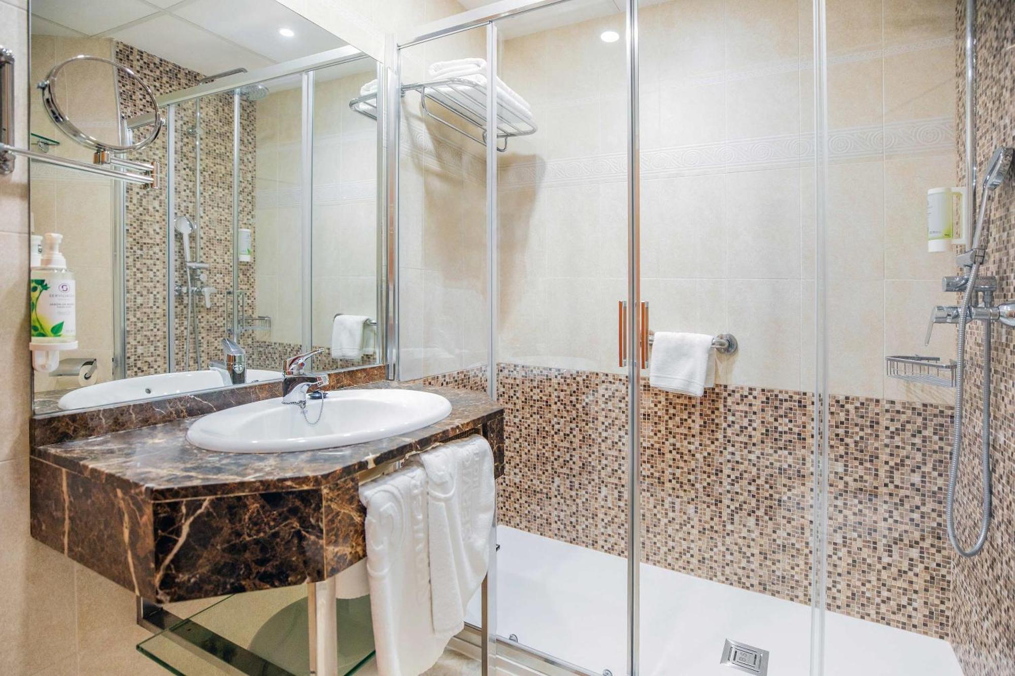 Hotel Servigroup Castilla Benidorm Zimmer foto