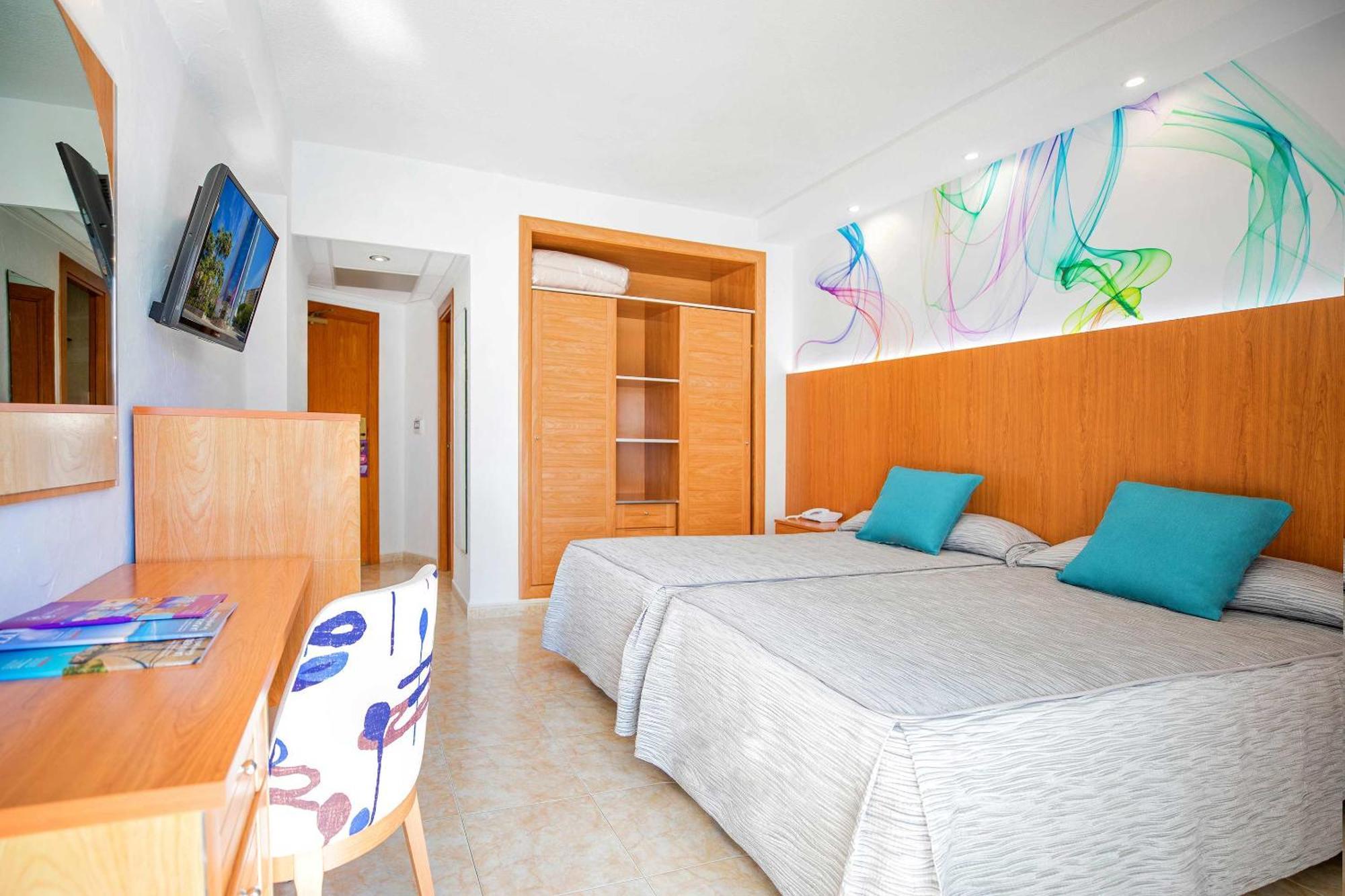 Hotel Servigroup Castilla Benidorm Zimmer foto